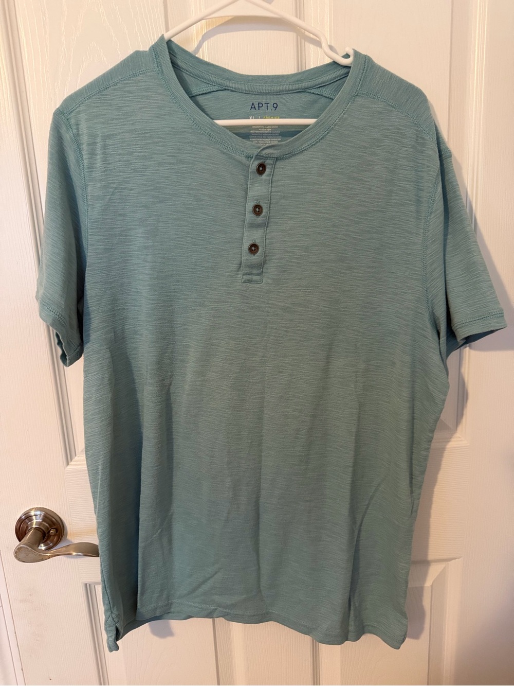 Apt. 9 Short-Sleeve Henley in Seafoam Green